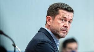 Karl-Theodor zu Guttenberg Schlaganfall