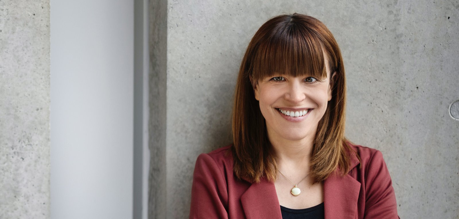 julia-reuschenbach-blind